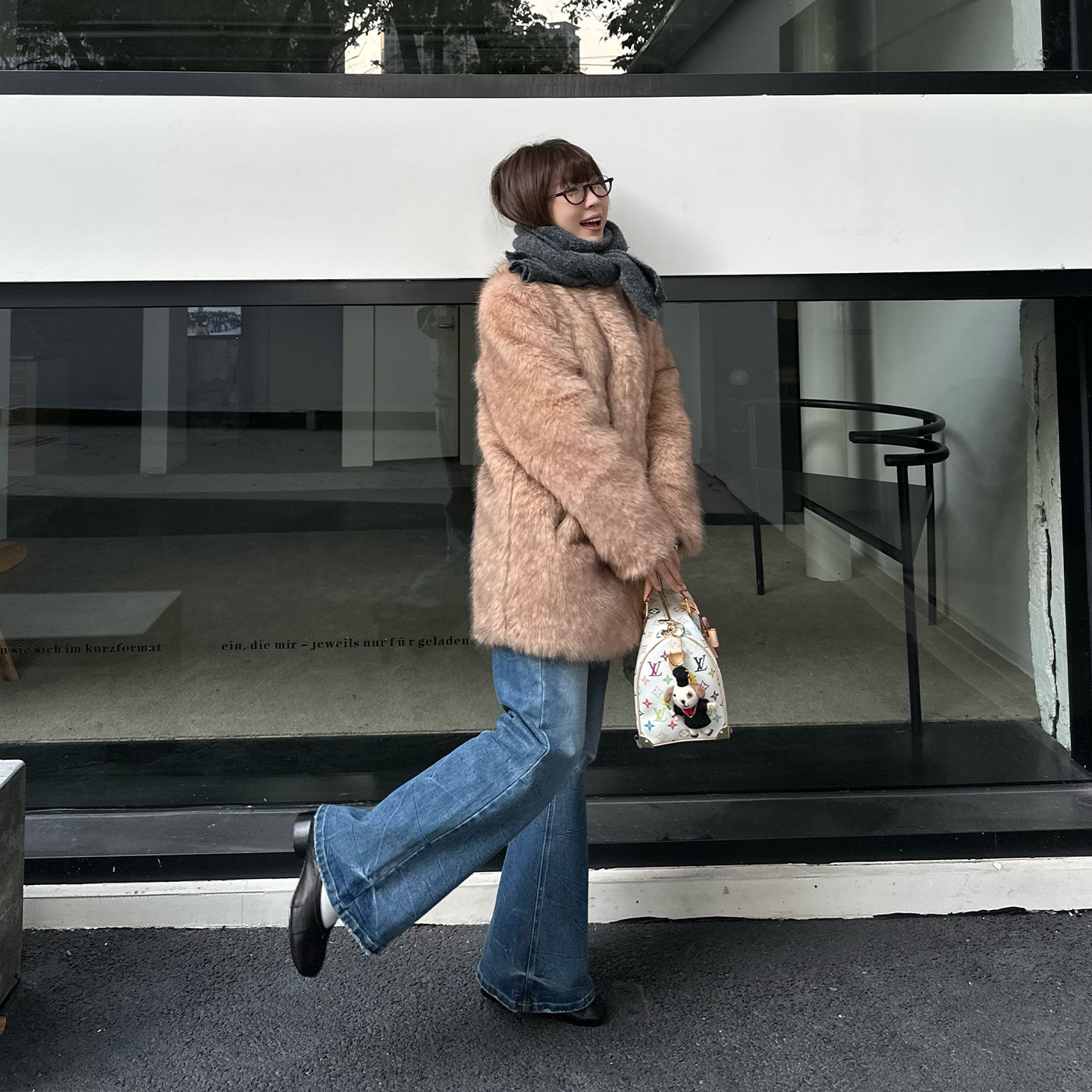 Our2【宅女同款草草】2025时尚百搭秋冬设计感毛绒绒大衣外套上衣,女装/女士精品,皮草,淘宝优惠券,粉丝福利购,淘宝优惠卷