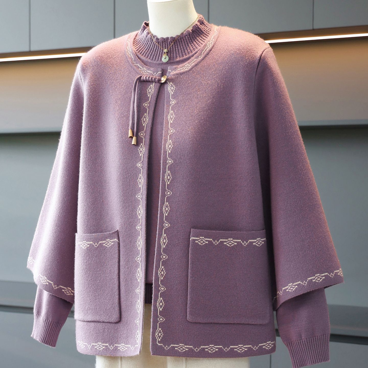 妈妈秋冬两件套针织衫洋气上衣2025新款中老年女装新中式开衫毛衣