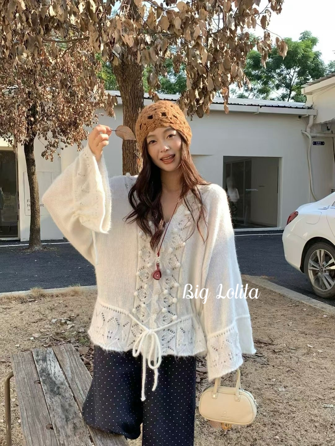 【绵绵奶芙】大萝莉大码设计感抽绳裙摆V领毛衣宽松慵懒胖MM上衣