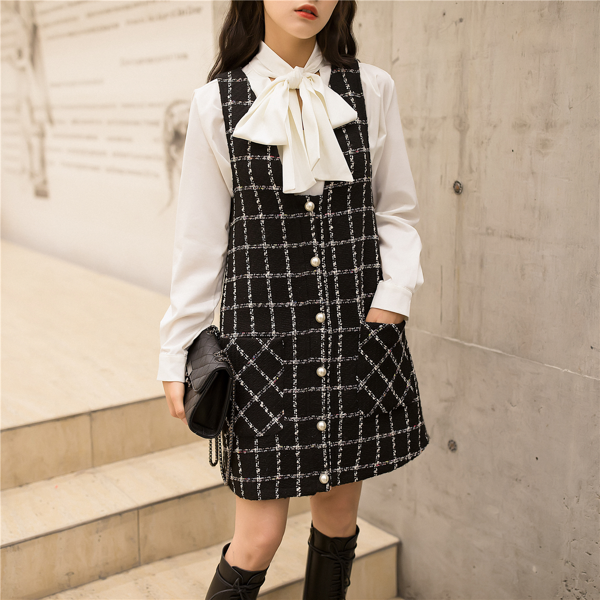 大码女装2019秋季新款胖mm小个子轻熟风chic衬衣+格子马甲连衣裙10-13新券