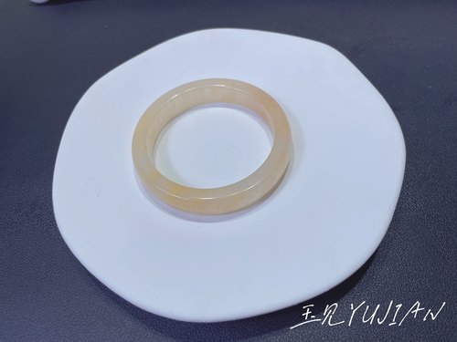 玉见YUJIAN佘太翠·芝士奶盖佘太翠系列菠萝冰肌感冰透翘黄果冻感