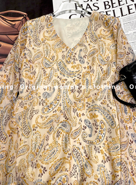 瑞瑞家法式复古腰果花V领长袖上衣小衫(不含下装+外套)YS54-Js42