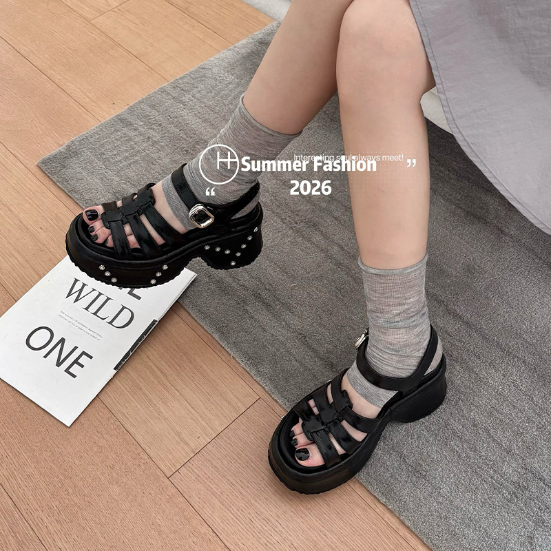 欧洲站2026夏季新款真皮厚底罗马凉鞋女黑色露趾松糕鞋百搭增高潮