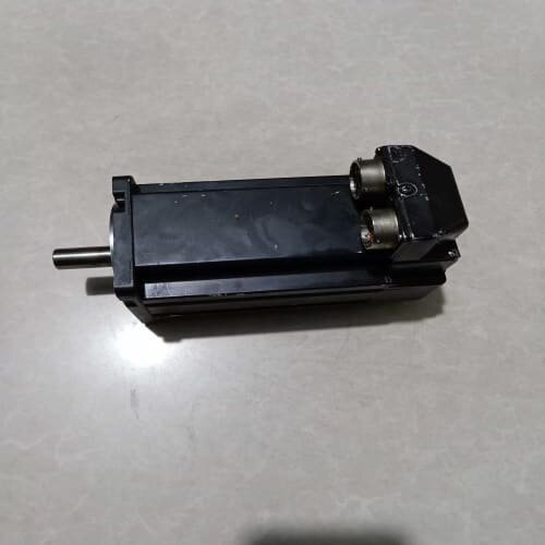 议价伺服马达MPL-B330P-SJ22AA 7033-05-4102 18KW实图