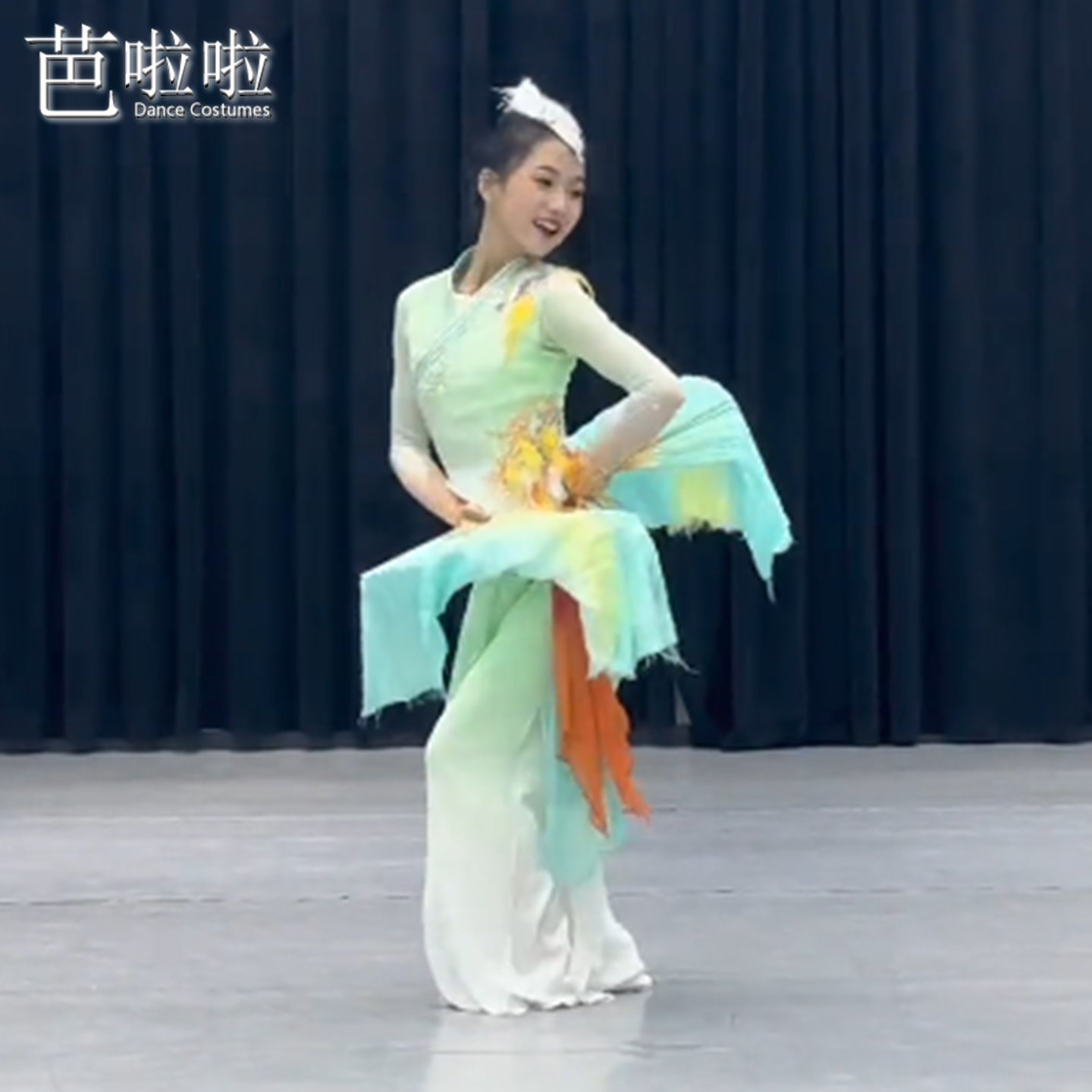 山西小花戏枝头春意闹舞蹈服