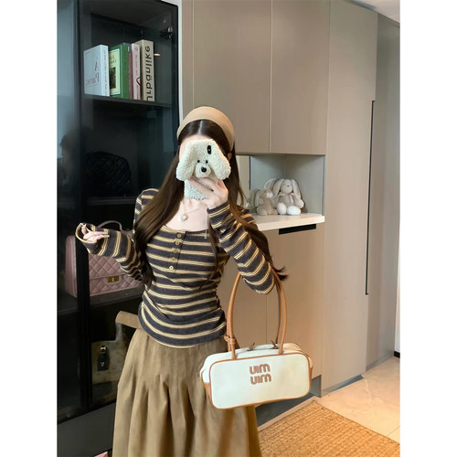 复古条纹长袖上衣女圆领纽扣打底