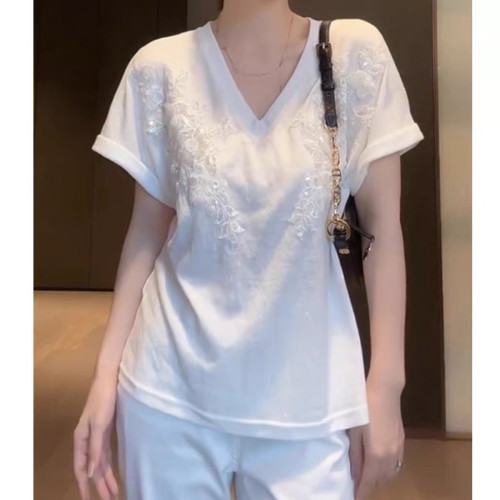 小众V领短袖T恤女重工刺绣花朵
