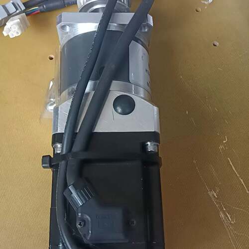 可议价伺服电机SGM7J-02AFC6S 搭载HTF60一0