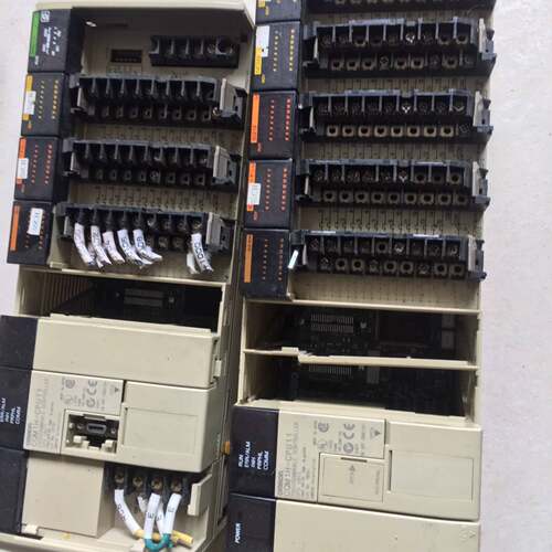 可CPU模块CQM1H-CPU11有二套