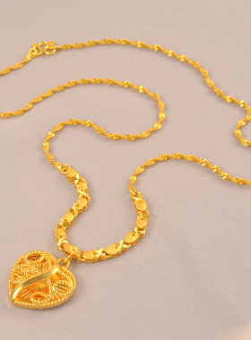 妈妈辈人手一条的项链~金店同款镀24K金色项链爱心鸡心项链水波链