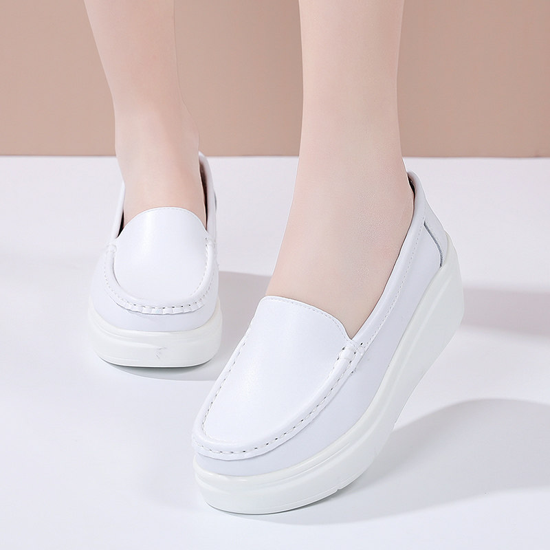 护士鞋女秋冬季黑色厚底平底透气不累脚软底防滑臭工作专用医护鞋