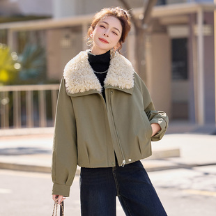 加绒加厚保暖棉衣外套 新款 美拉德风羊羔毛领派克服女短款 2025冬季