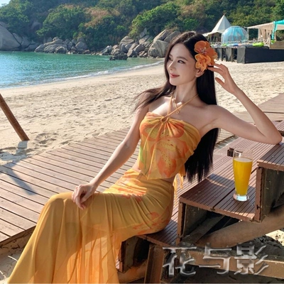 海岛穿搭ootd沙滩裙度假风海边沙滩黄色抹胸泳衣比基尼两件套长裙