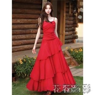 绝美轻礼服海边出片拍照穿搭独特漂亮红色裙子荷叶边吊带连衣裙女