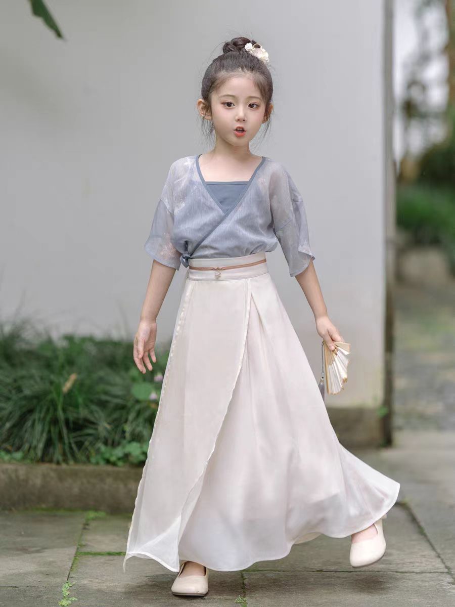 童装：夏美人 双色交领汉元素三汉服