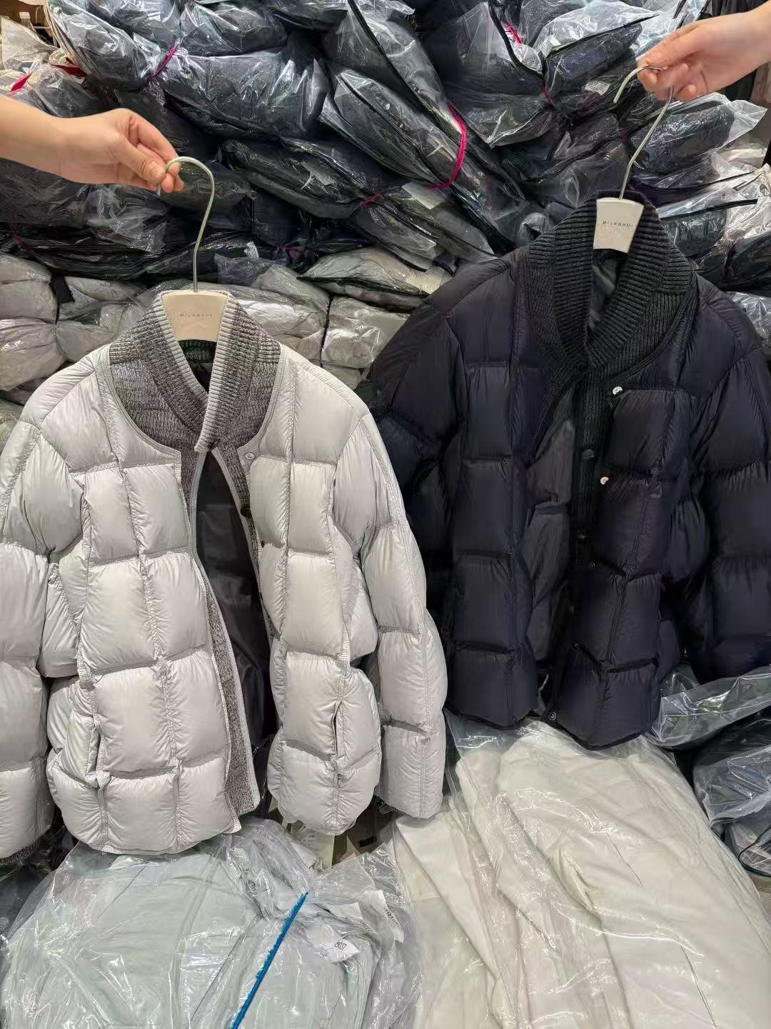 欧货69058时尚高级感圆领拼羽绒服