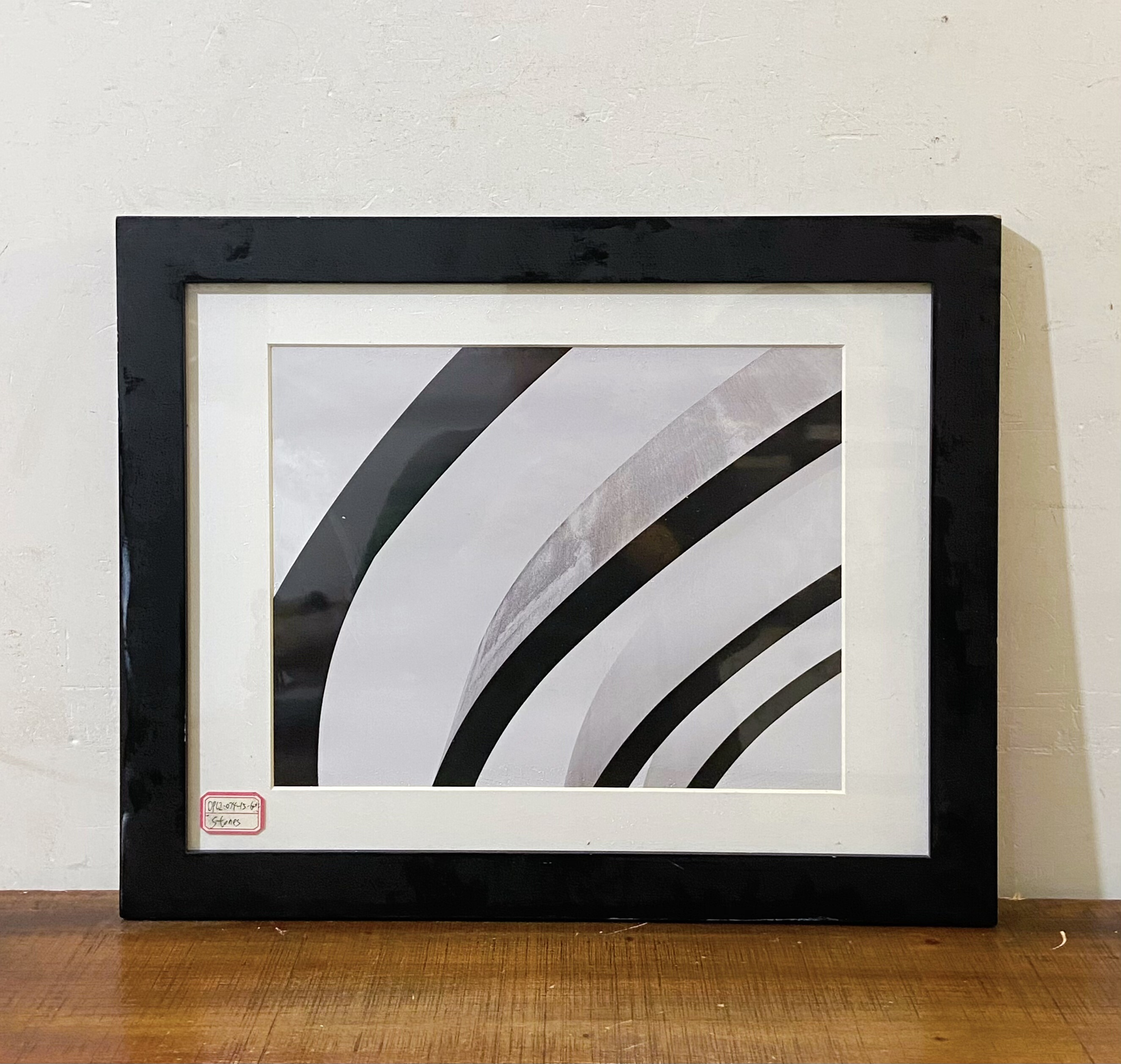 外贸孤品现代简约客厅装饰画小众艺术黑白摄影桌面摆件高级感挂画