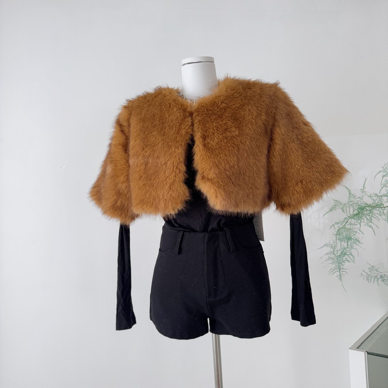 Barb Chill棕色短款皮草上衣女冬季新款富家千金穿搭显瘦毛毛外套