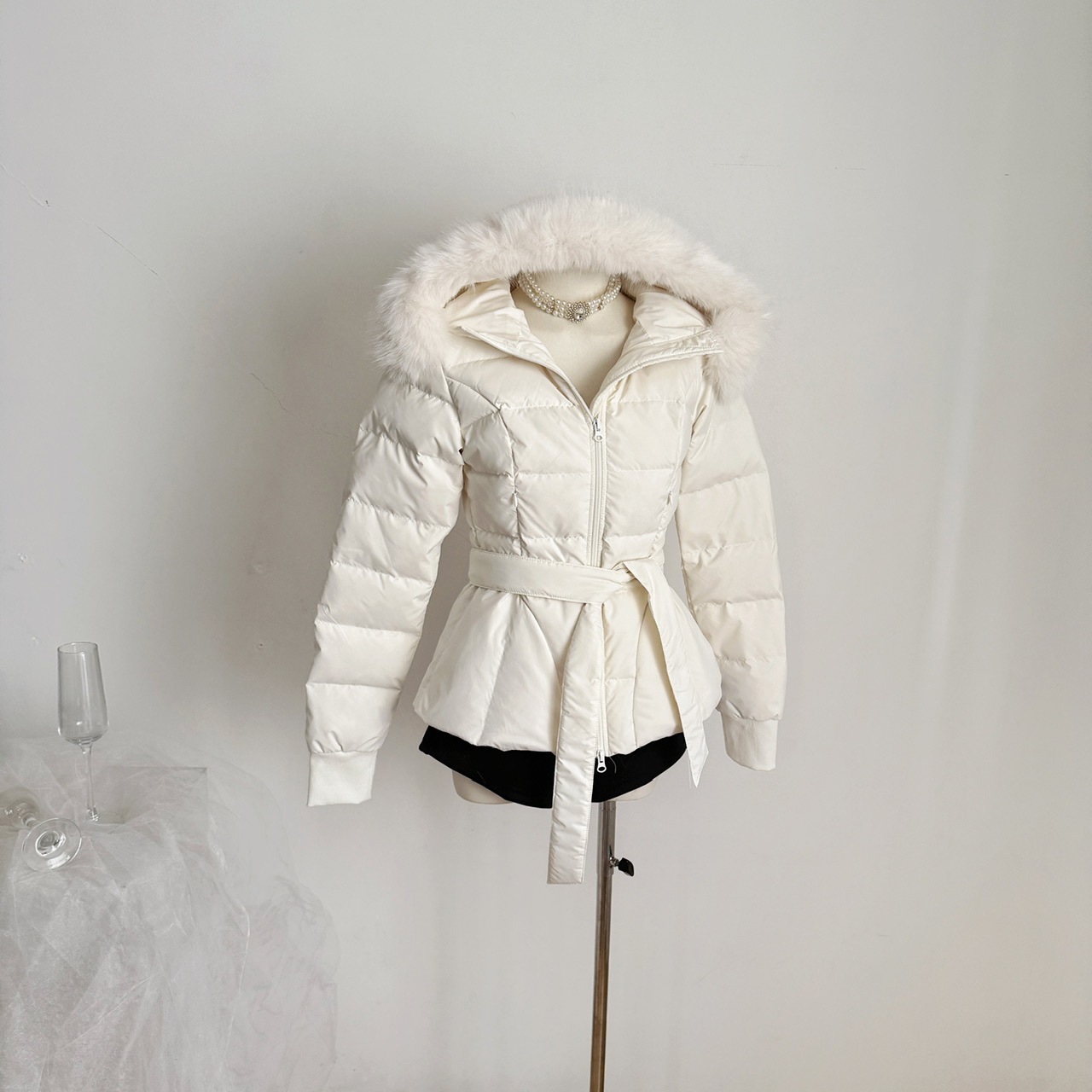 JMSHOP 雪落半岛 米色绑带白鸭绒狐狸毛领韩女感收腰羽绒服