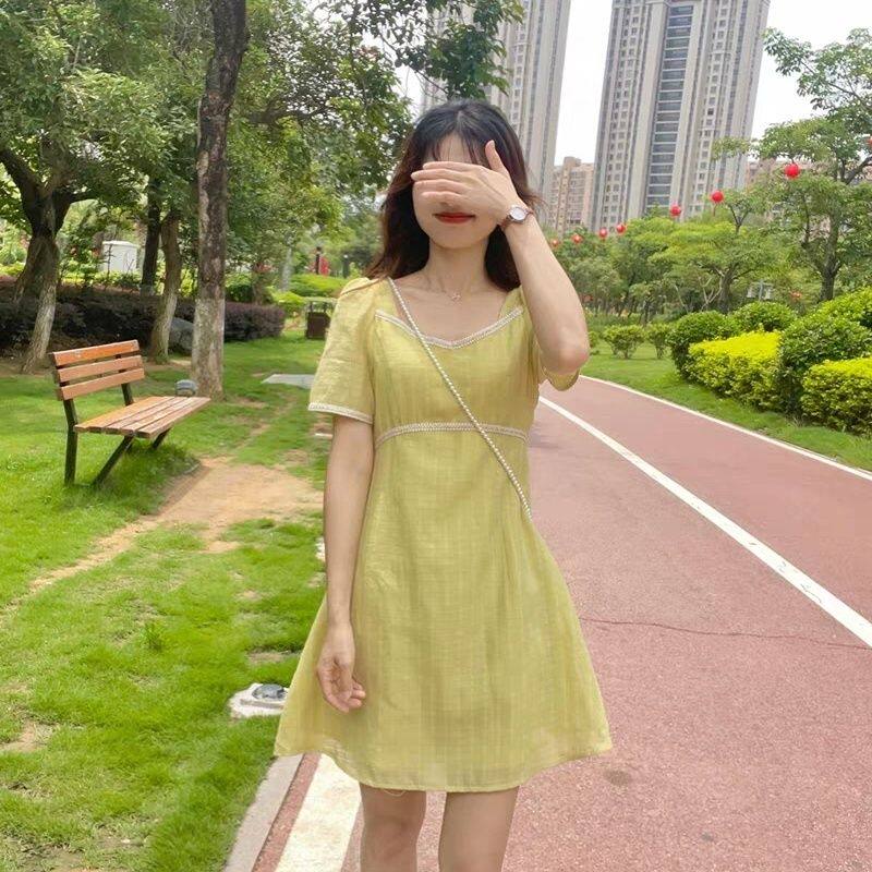 香草黄绿色香风连衣裙夏新款甜美小清新V领气质高腰短袖中长裙