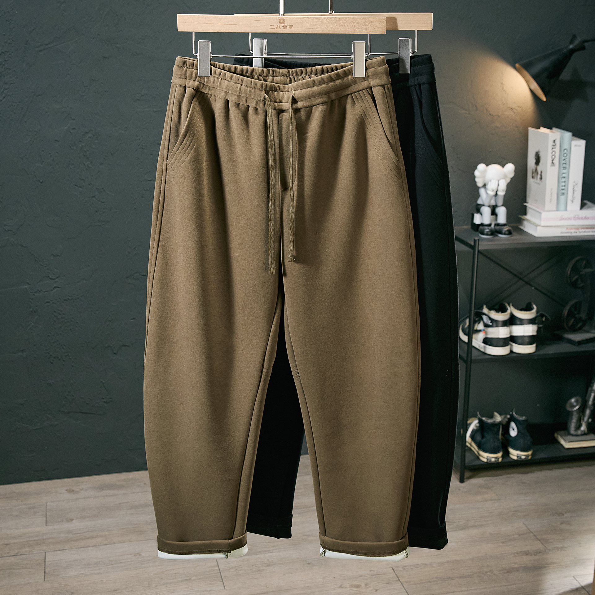 纯色拼接宽松阔腿弯刀直筒卫裤