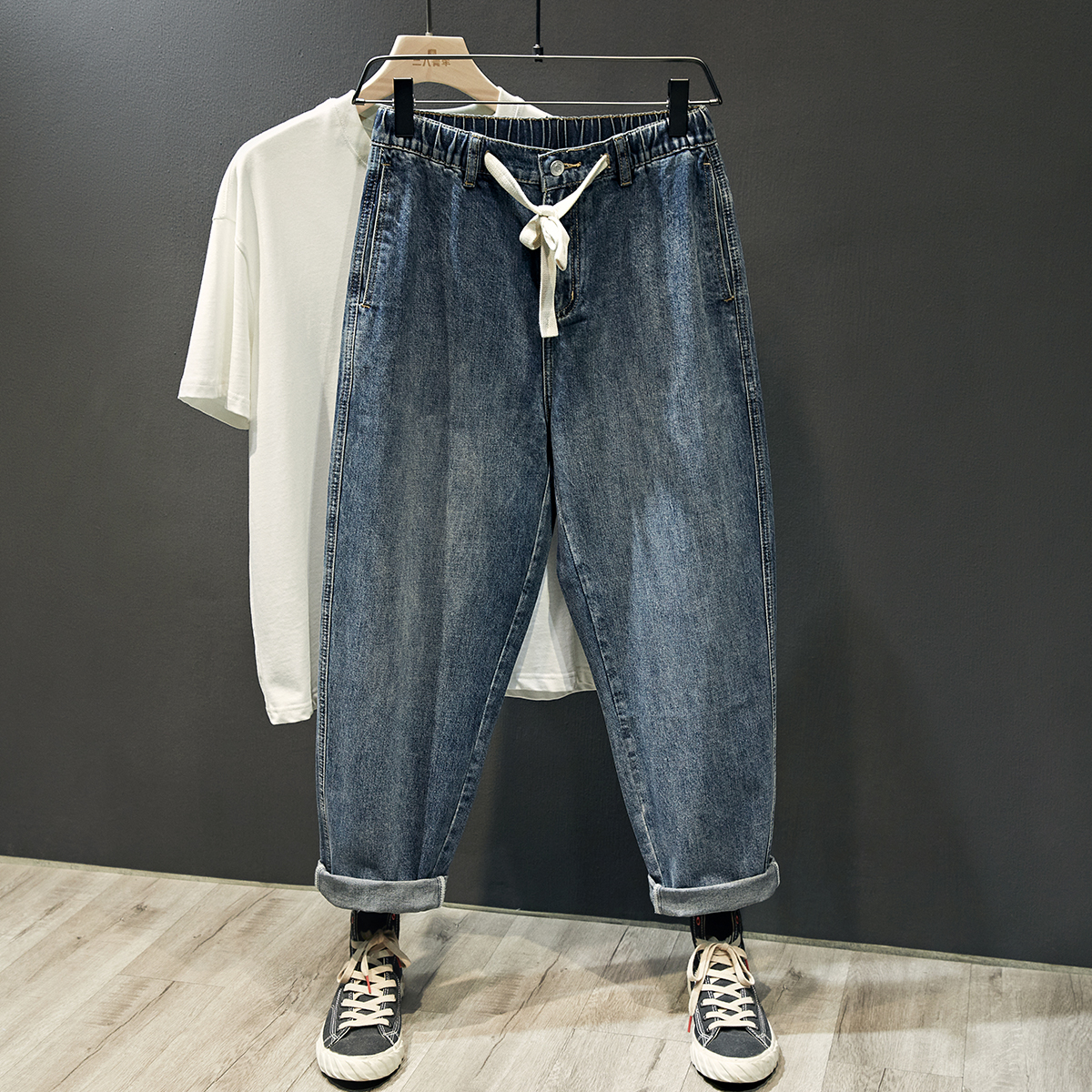 松紧腰高档牛仔裤宽松直筒男裤潮