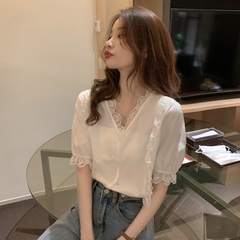 Star same Korean summer Korean loose and versatile, sweet fragmental flower flared sleeve shirt fashion