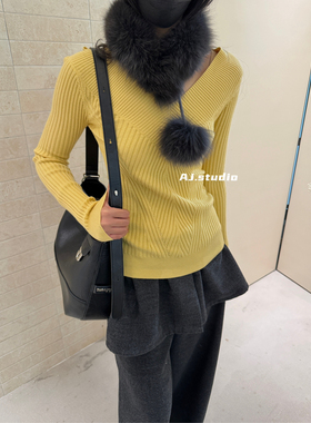 AJ.STUDIO十三行冬季新款气质显瘦V领宽边修身显瘦针织上衣女Y373