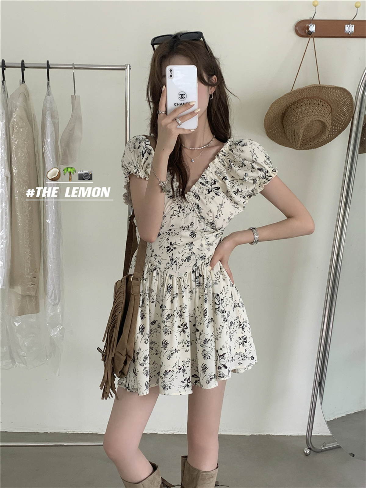 THE LEMON法式碎花V领连衣裙女夏季短款辣妹收腰木耳边裙子