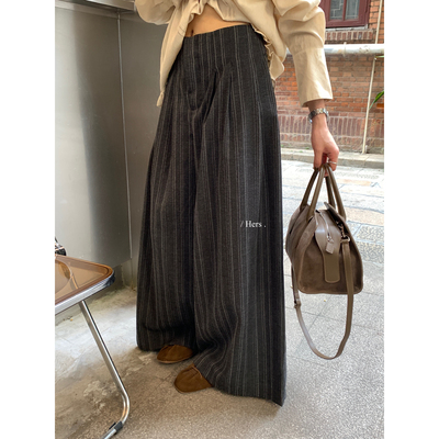 通勤气质显瘦条纹阔腿休闲西裤女