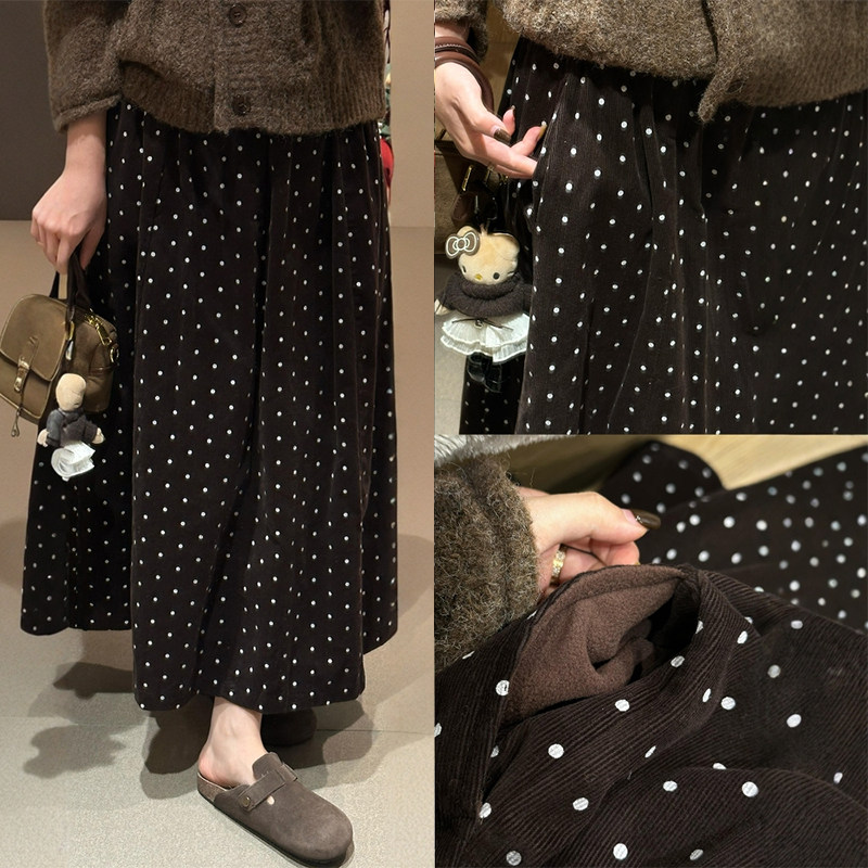 咖色灯芯绒波点半身长裙大码女装胖mm美拉德冬季梨形身材伯克利裙,女装/女士精品,大码半身裙,淘宝优惠券,粉丝福利购,淘宝优惠卷