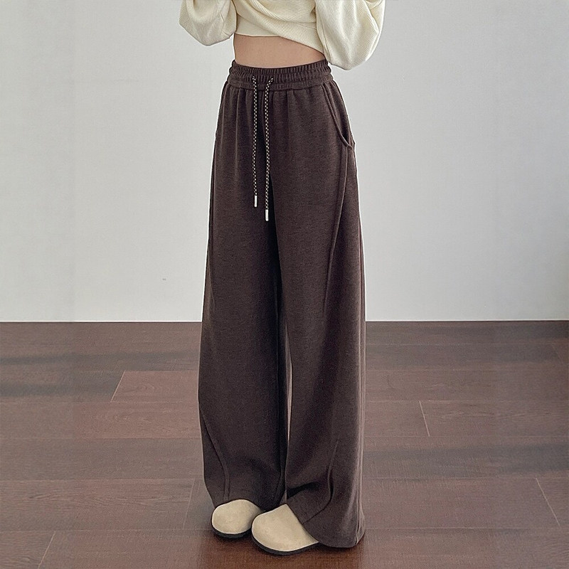 就爱这种显瘦的咖色糯米弯刀裤