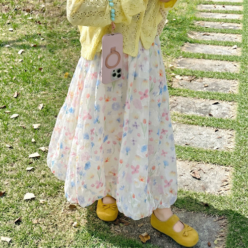 温柔系穿搭闭眼入的碎花花苞裙！