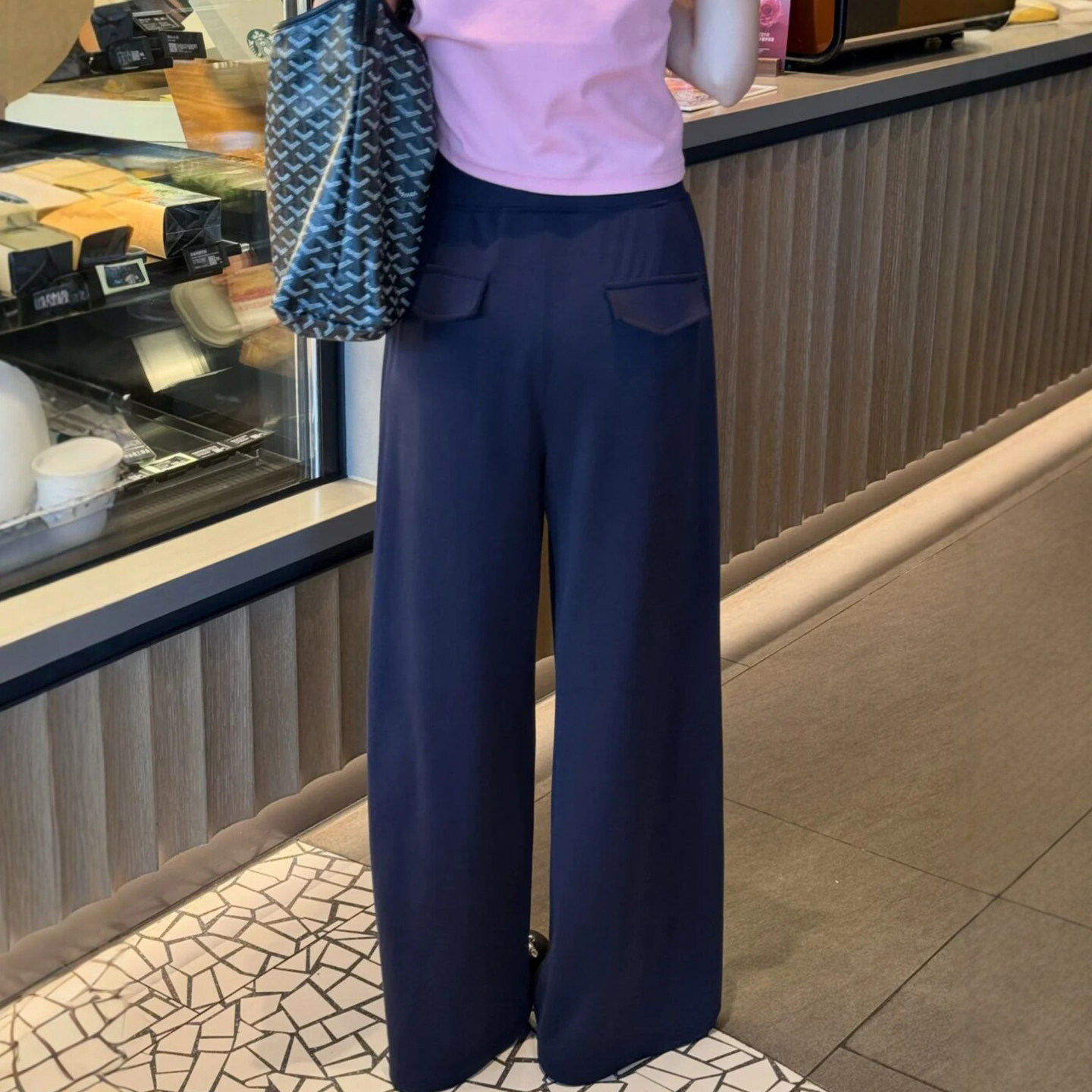 藏青色韩系垂坠感运动卫裤2026秋季新款裤子大码女装休闲阔腿长裤