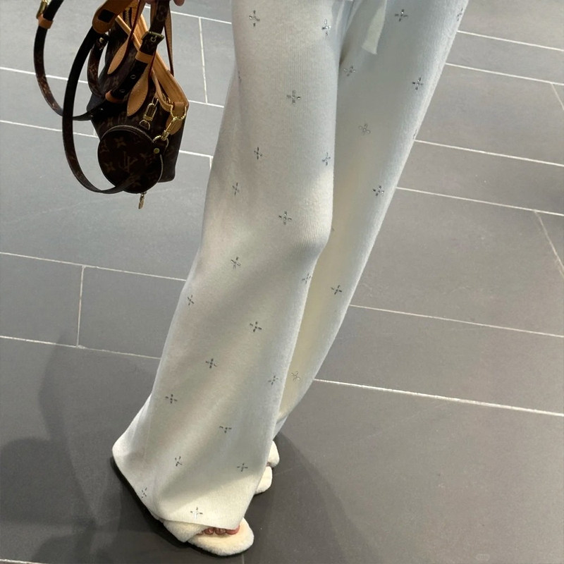 白色裤子韩系慵懒风闪钻阔腿针织糯米裤女大码胖mm显瘦休闲直筒裤,女装/女士精品,大码裤装,淘宝优惠券,粉丝福利购,淘宝优惠卷