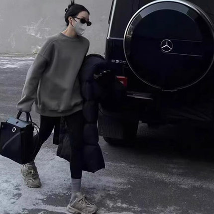 灰色圆领春秋卫衣女款2025新款爆款宽松中长款秋冬加绒遮屁股上衣