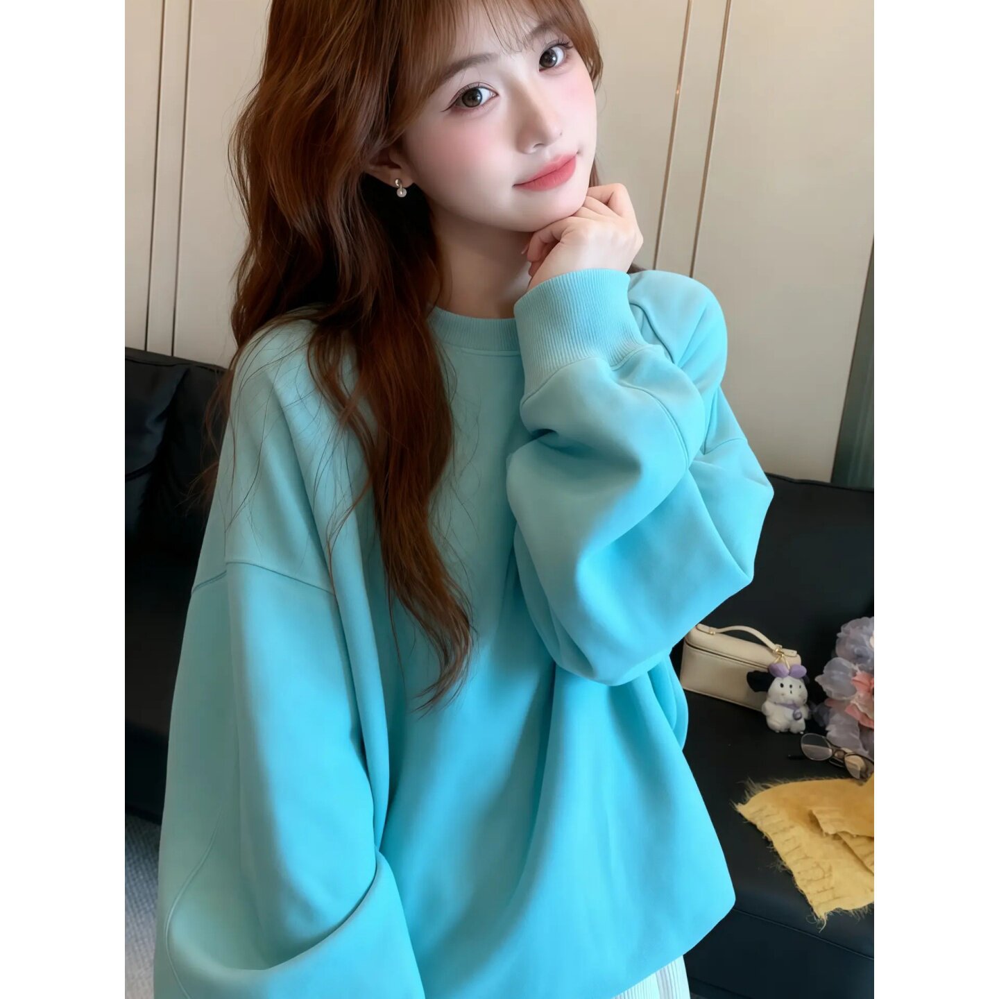 秋冬慵懒风浅蓝圆领宽松卫衣女