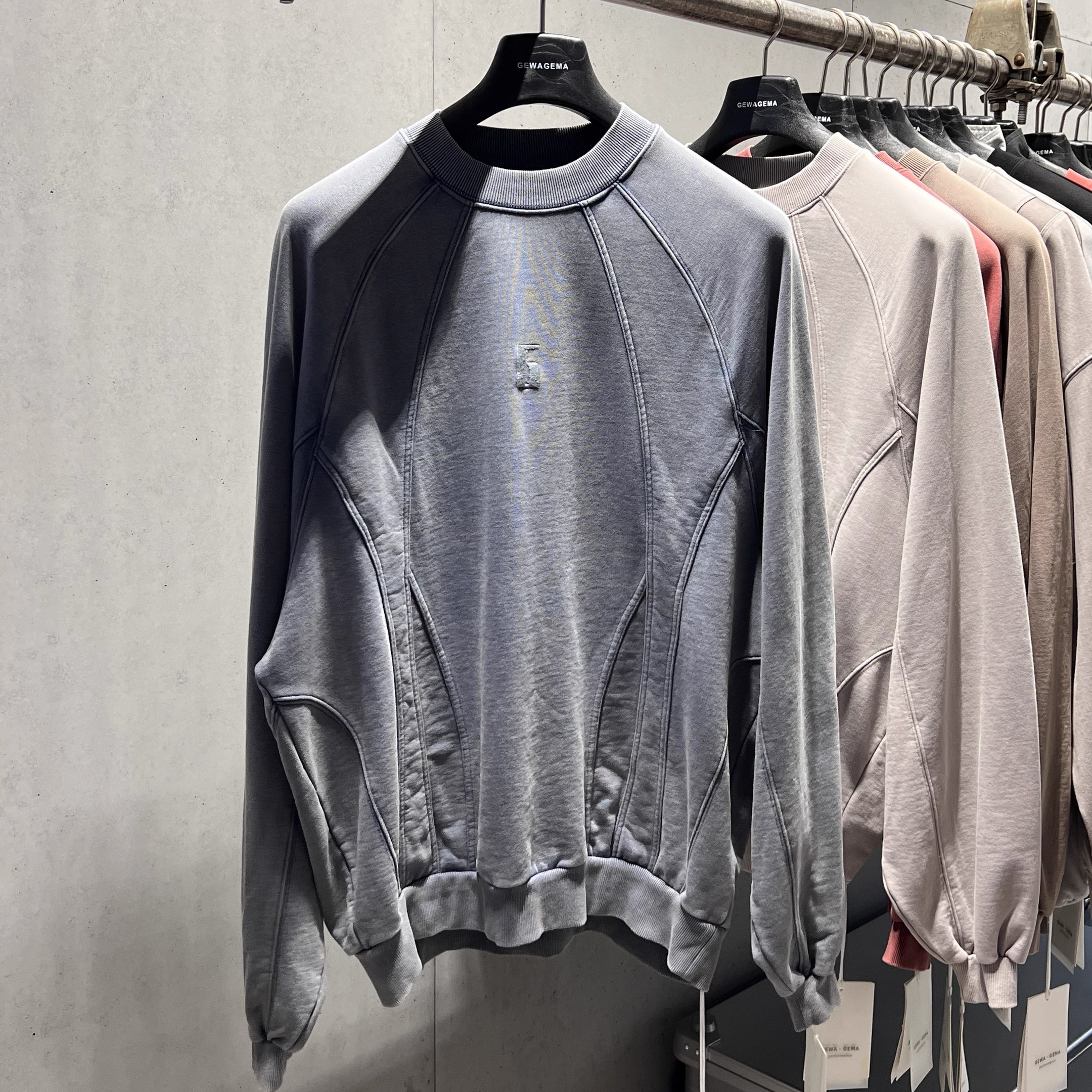 GEWAGEMA复古圆领宽松卫衣