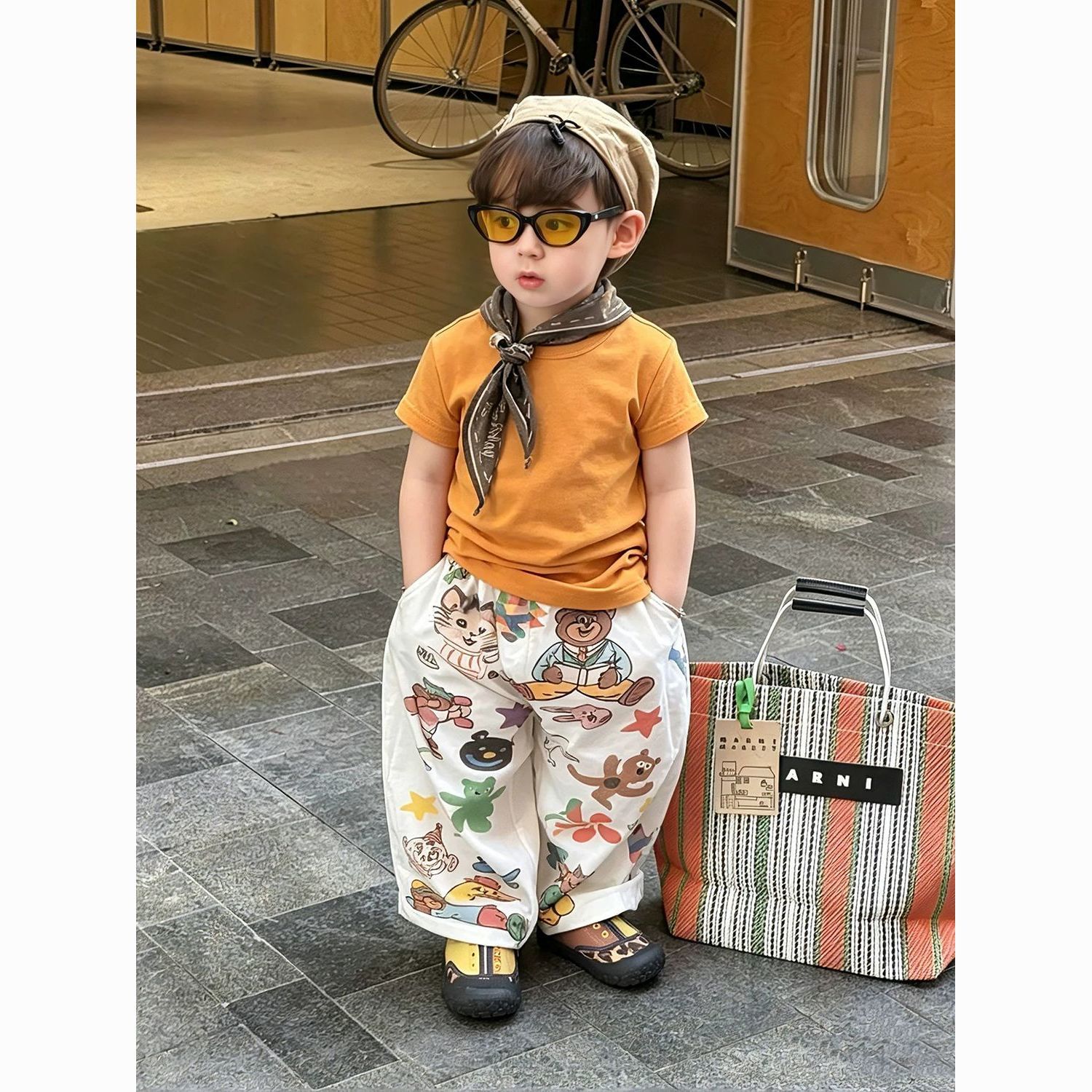 男童夏套装2026痞帅炸街儿童休闲百搭短袖上衣宝宝卡通裤子两件套图片