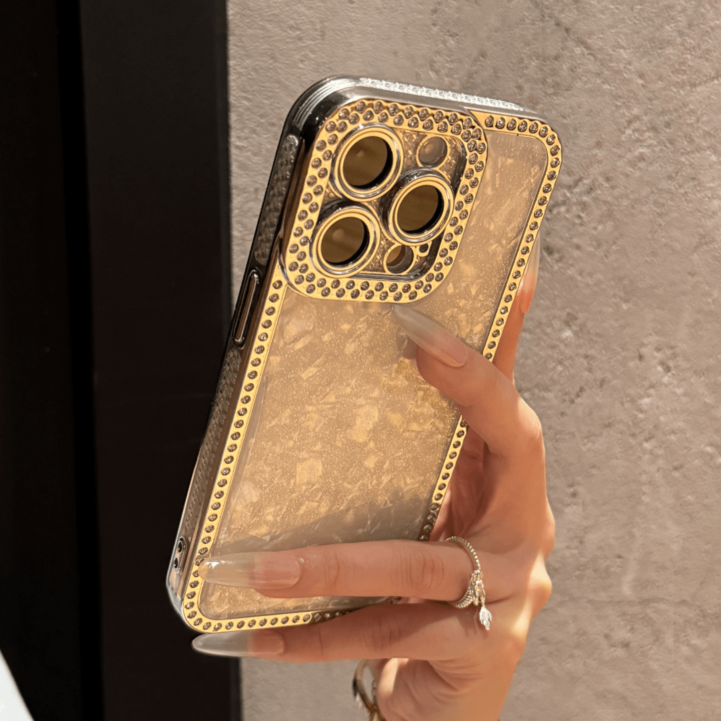 新款轻奢小众高级感滴胶贝壳纹适用于iPhone16promax手机壳高颜值苹果15P全包防摔13保护套12简约17女14p镶钻