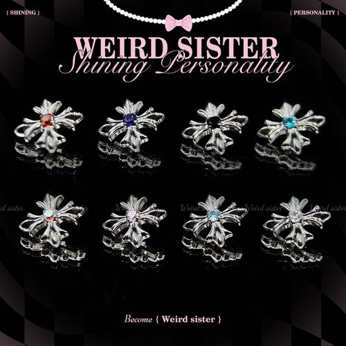 WEIRD SISTER钛合金设计感十字架耳钉防敏