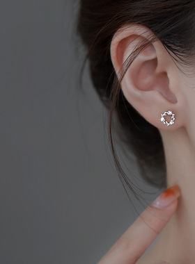 s925纯银花环耳钉女ins轻奢高级感简约小巧甜美气质耳饰 闺蜜礼物