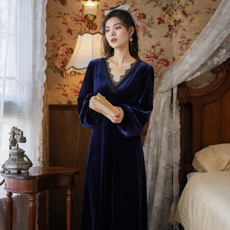 长袖加绒睡裙女冬宫廷风长裙保暖金丝绒睡衣外穿修身大码家居服春