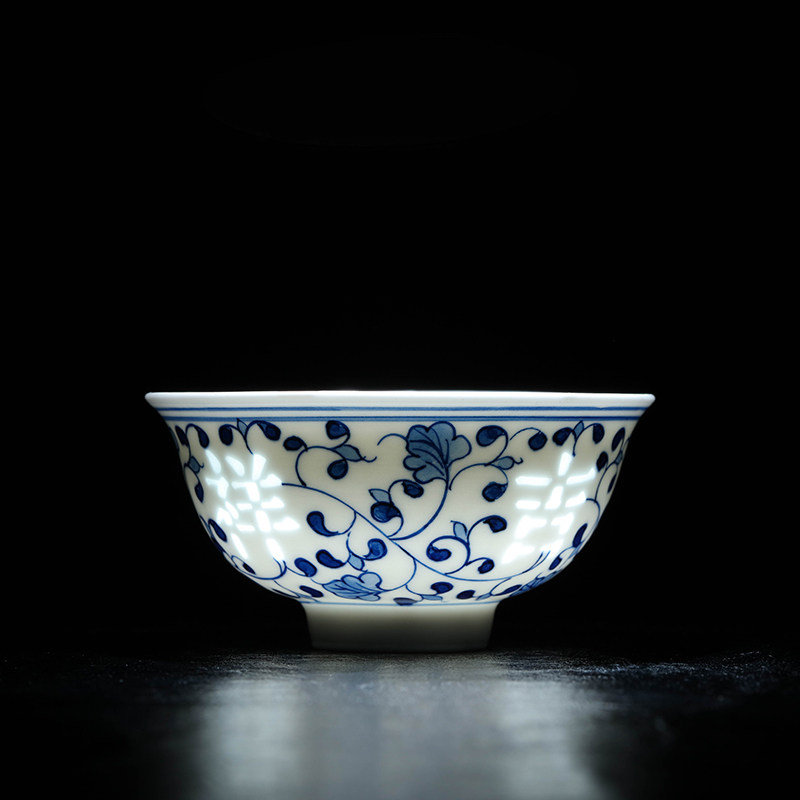 民间艺人手绘青花仿古玲珑瓷主人杯单杯景德镇陶瓷功夫茶杯品茗杯,餐饮具,茶杯,淘宝优惠券,粉丝福利购,淘宝优惠卷