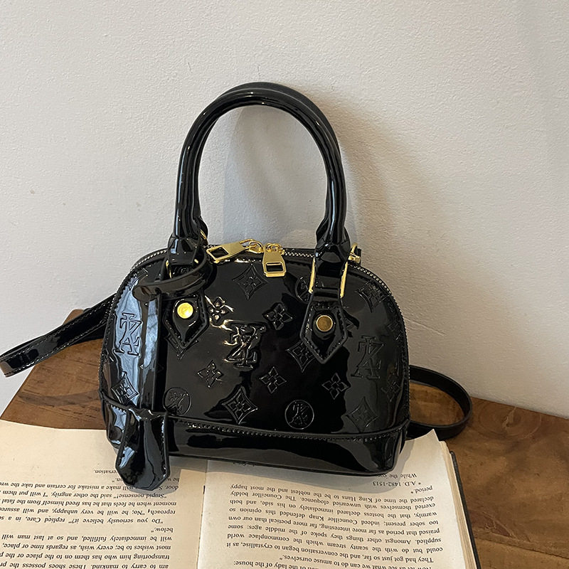 高级感女包2025超火贝壳包时尚百搭轻奢单肩斜挎包小众设计手提包,箱包皮具/热销女包/男包,通用款女包,淘宝优惠券,粉丝福利购,淘宝优惠卷