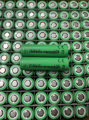 亿纬18650锂电池30A放电2500mAh平头12C动力电芯电动工具航模电池