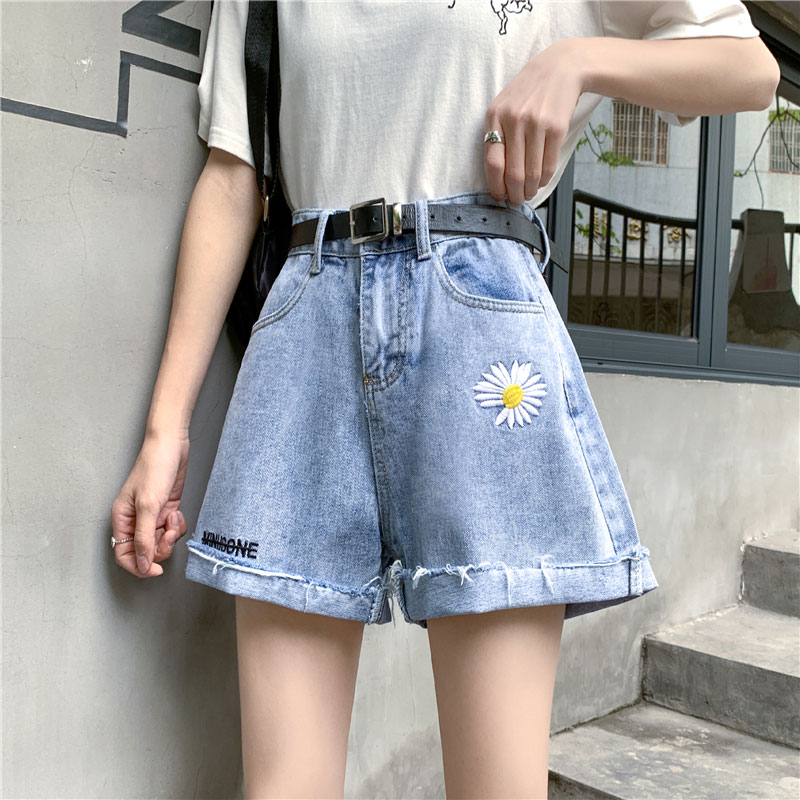 Photo taken in real life: summer new large size denim shorts, women's high waist, loose and slim