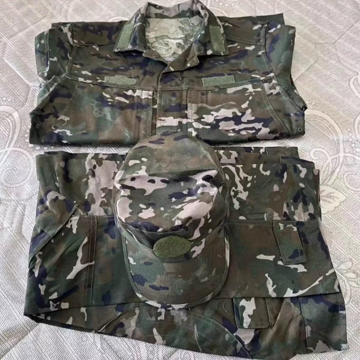 新款正版迷彩服户外训练服防刮耐磨工作服式上衣裤子4