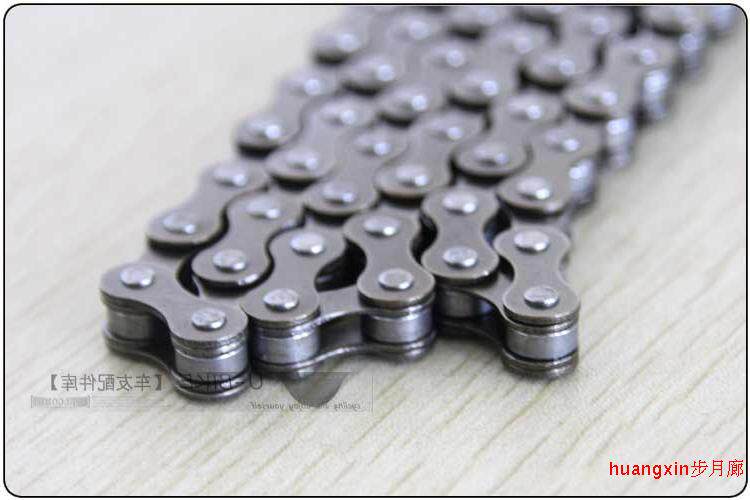 Chaîne de vélo - Ref 2366591 Image 1