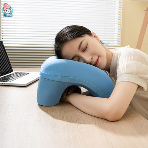 小墨鱼午睡枕护颈椎送眼罩握笔器